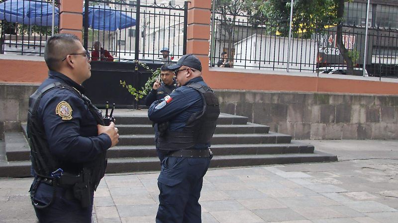 El robo de esculturas y placas de bronce de la iglesia de Los Santos Cosme y Damián; hay un detenido